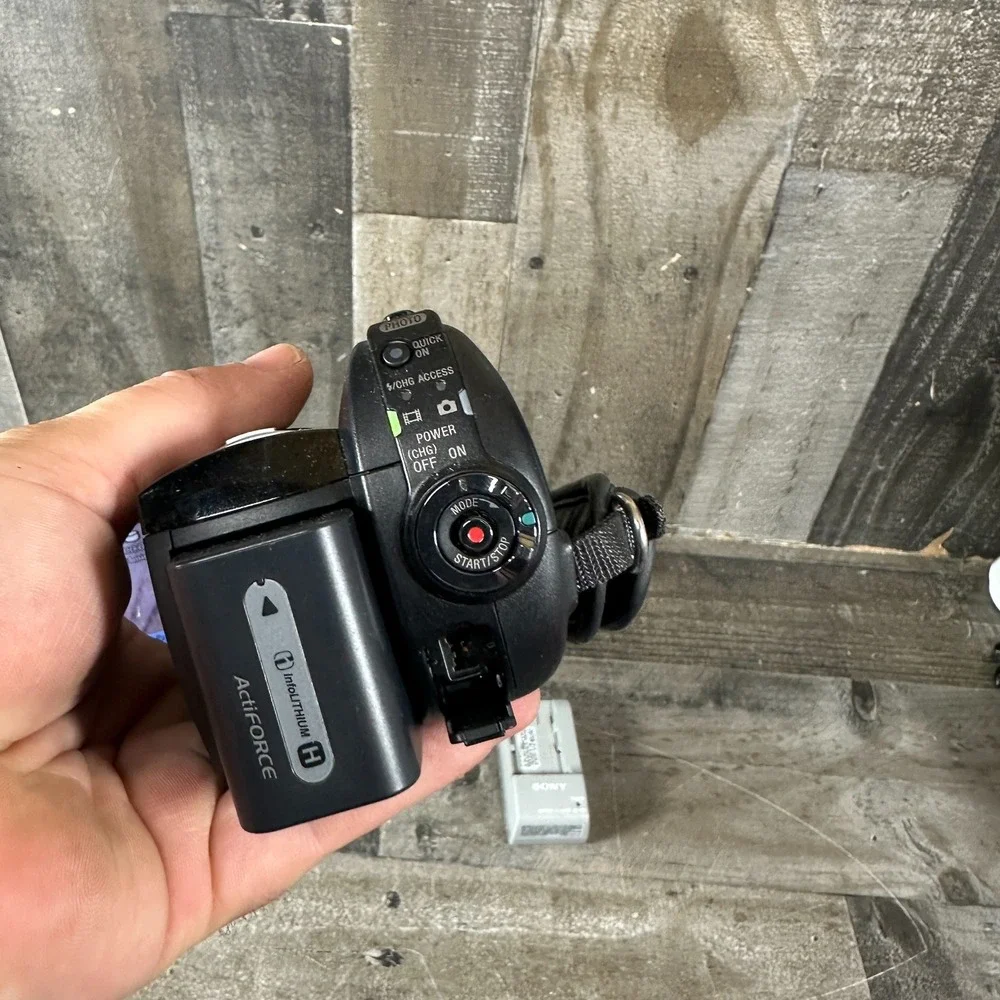 Sony Handycam Black HDR-SR10 digital Camcorder Full HD Tested